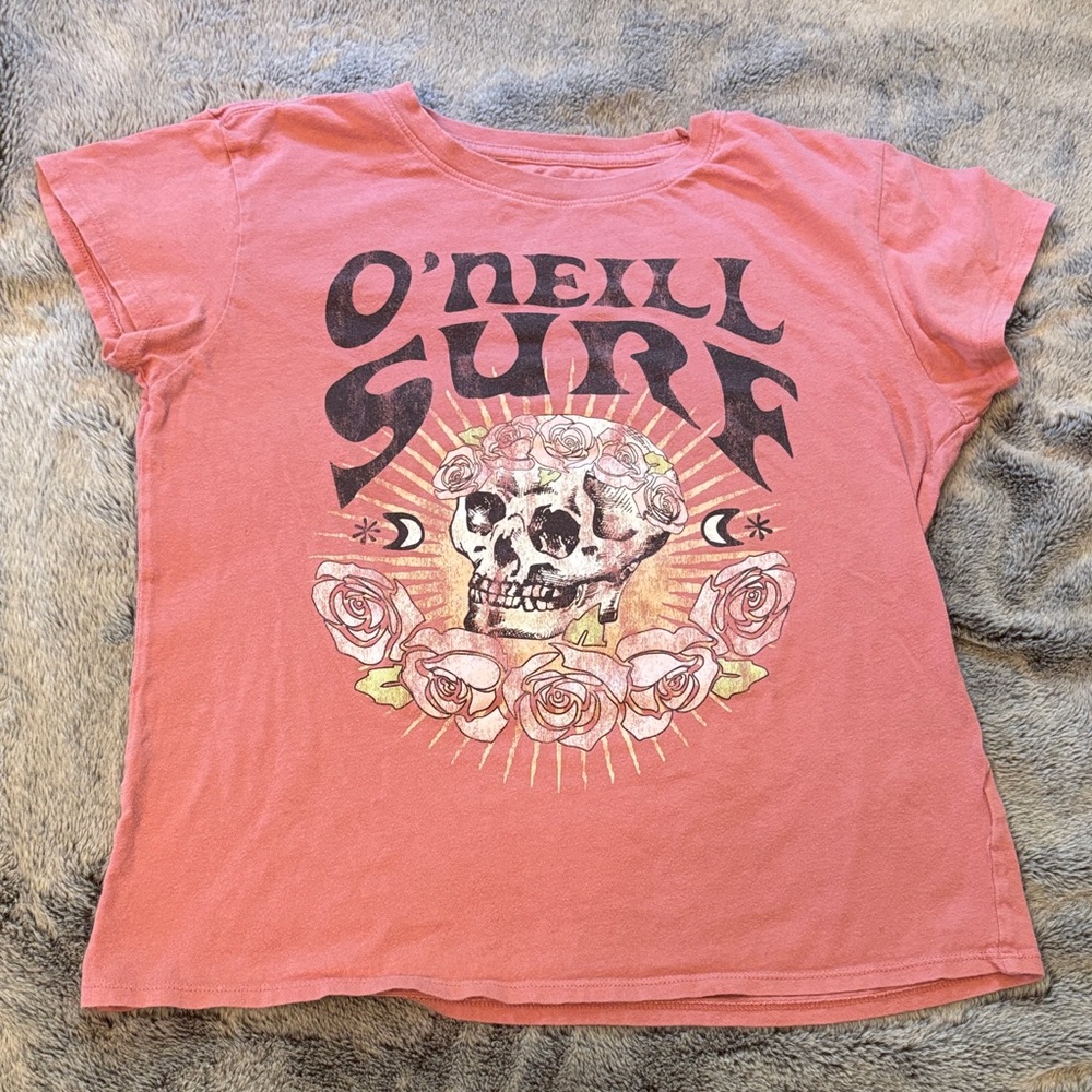 O'Neill Coral Skull and Roses Tee